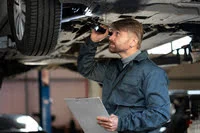 Technicien au travail